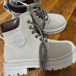 Letter Patch Decor Lace-up Front Combat Boots